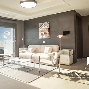 Y Collection By Uh Flat Osiria Appart hôtel
